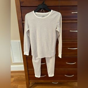 CUDDLE DUDS-  ladies thermals -  size MED ( FREE SHIPPING).